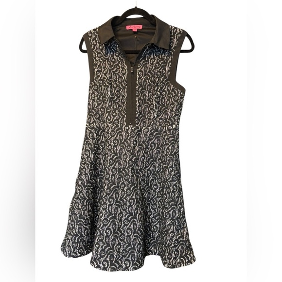 Betsey Johnson Black and White Lace Dress Sleeveless Zip Front Collar Size 8 - Picture 1 of 7